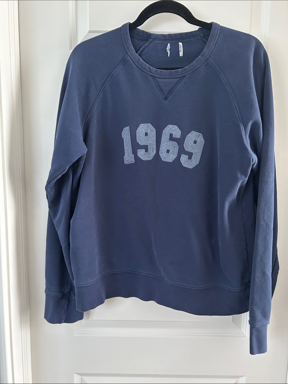 Vintage Gap Women’s M 1969 Graphic Crewneck Sweatshirt - Navy Blue